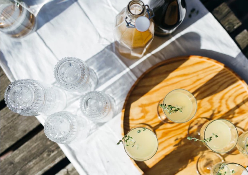 4. Drink Station