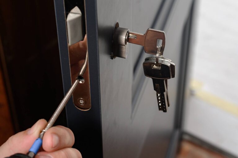 replace_lock2